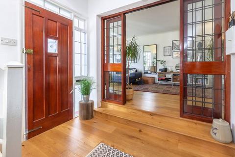 7a Downsview Road, London, SE19 3XD