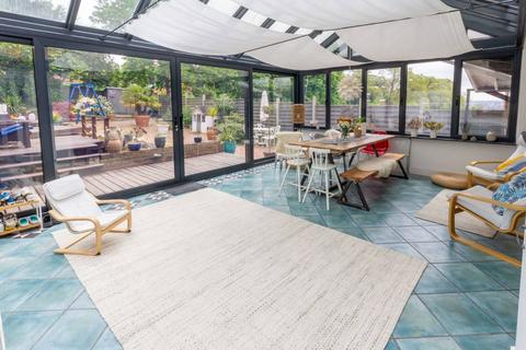 7a Downsview Road, London, SE19 3XD