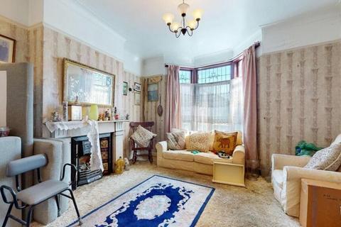 undefined, Cann Hall Road, London E11