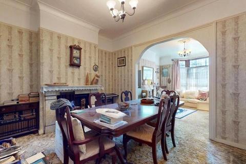 3 bedroom terraced house for sale, Cann Hall Road, London E11