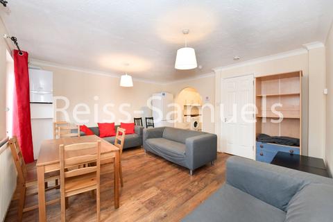 6 bedroom semi-detached house to rent, Ambassador Square, London E14