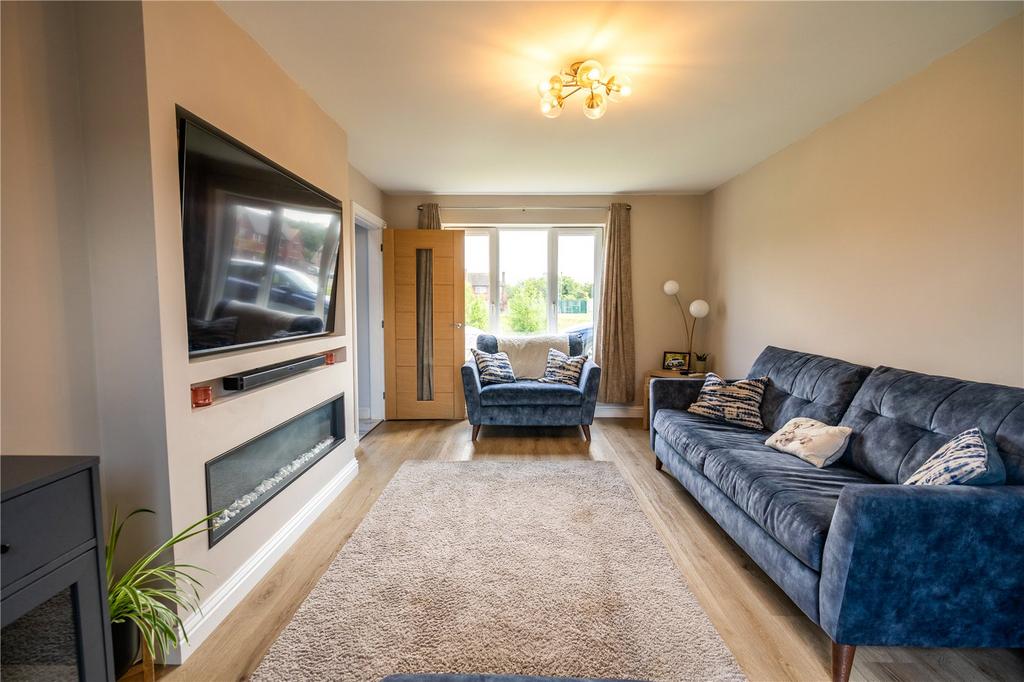 Living Room (2)
