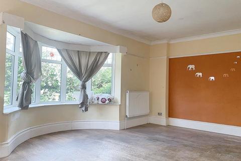 4 Main Street, East Ardsley, Wakefield, WF3 2AP