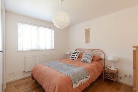 2 bedroom apartment for sale, Montague Square, Peckham, London