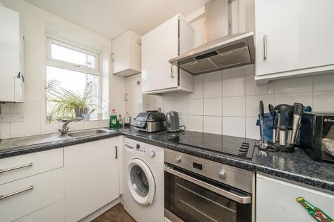 1 bedroom flat for sale, St. Mark's Hill, Surbiton KT6