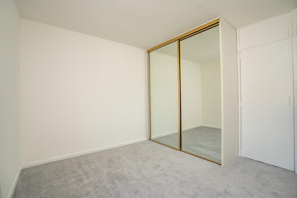 Bedroom2