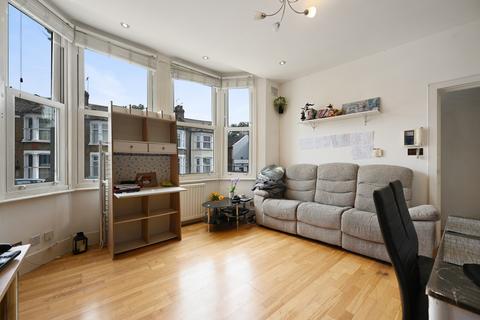 2 bedroom flat for sale, London, N3