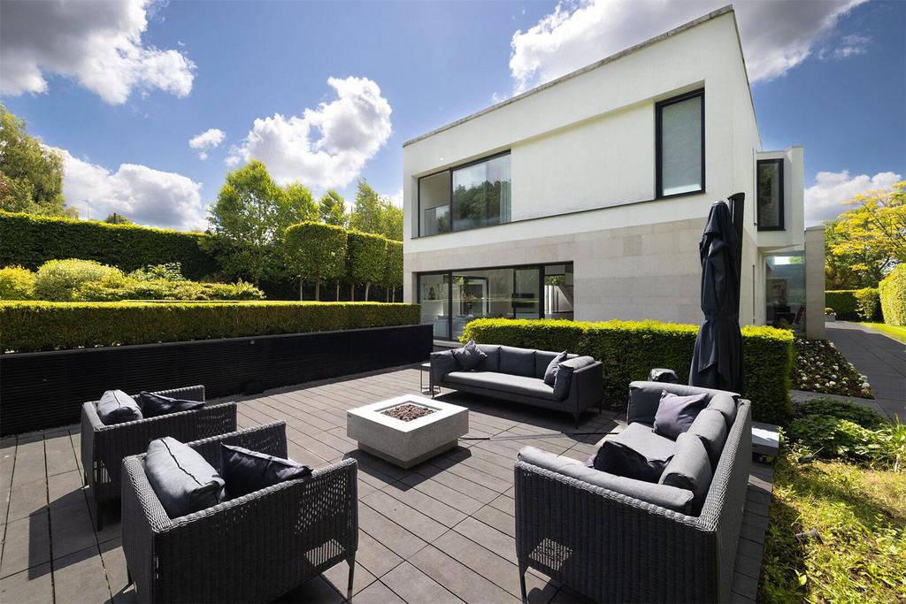 Entertaining Area