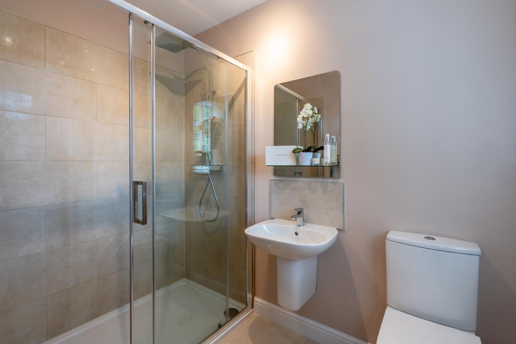 Bedroom 2 En-Suite