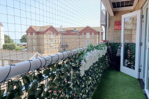 2 bedroom apartment for sale, East Clacton CO15