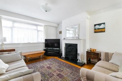 2 Elmstead Close, Epsom, KT19 0EA