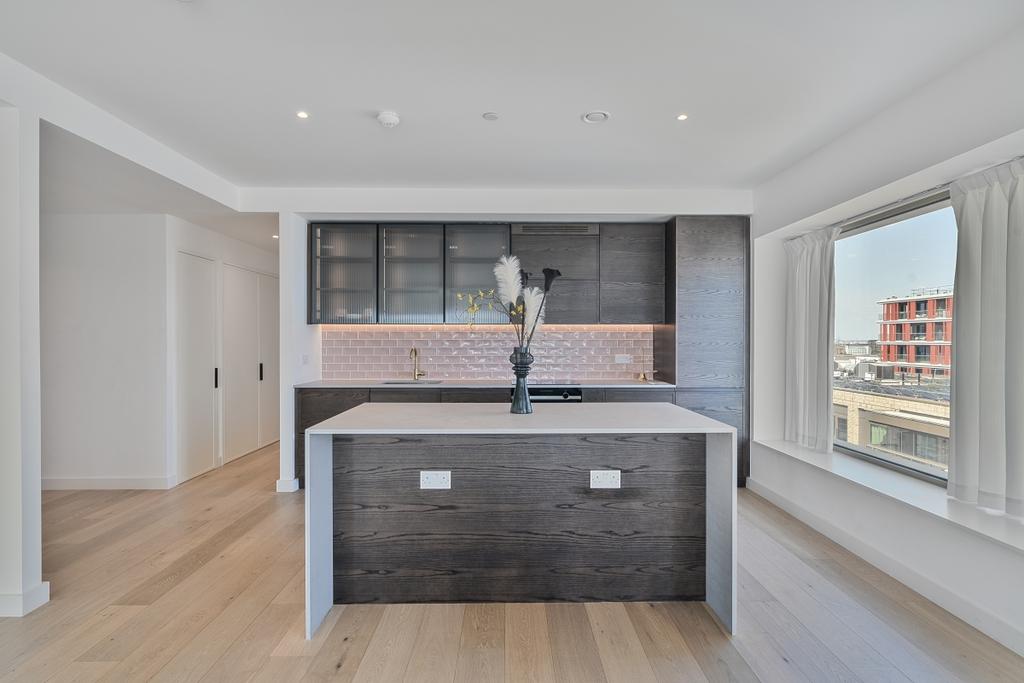 1302071 13 685095...