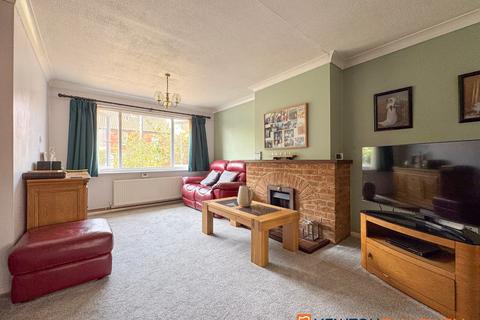 undefined, Main Street, Balderton NG24