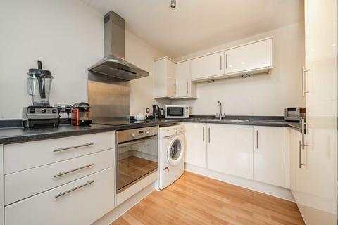 undefined, The Avenue, London W13