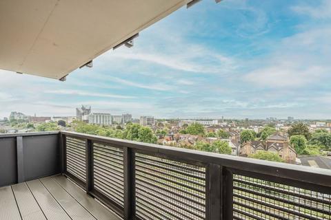 undefined, The Avenue, London W13