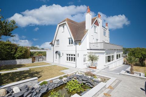 5 bedroom detached house for sale, North Foreland Road, Broadstairs, CT10