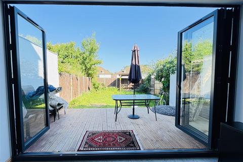 undefined, Harcourt Avenue, Edgware