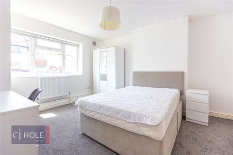 4 bedroom semi-detached house to rent, Mortimer Road, Filton, Bristol, BS34
