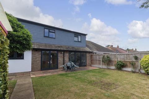 4 bedroom semi-detached house for sale, Nottingham Road, Birchington, Kent, CT7