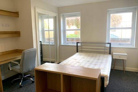 undefined, Student Housing, Lincoln LN5