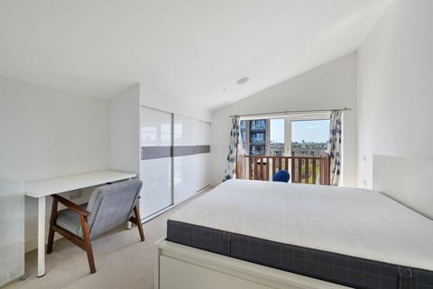 3 bedroom apartment to rent, Navigation House, Plough Way, London, SE16
