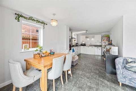 4 bedroom detached house for sale, Goldendale Walk, Washington Drive, Great Sankey, Warrington