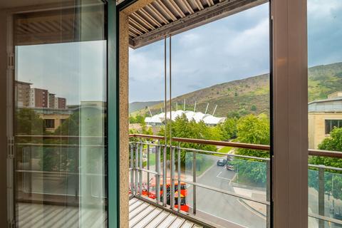 2 bedroom flat for sale, 89/11 Holyrood Road, Edinburgh, EH8