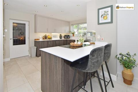 30 Sutherland Crescent, Blythe Bridge, Stoke-on-trent, ST11 9JU
