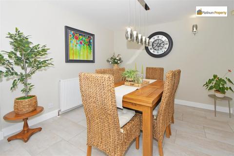 30 Sutherland Crescent, Blythe Bridge, Stoke-on-trent, ST11 9JU