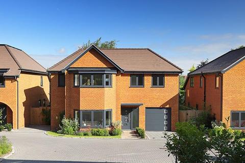 4 bedroom detached house for sale, CHARTLAND CLOSE, GREAT BOOKHAM, KT23