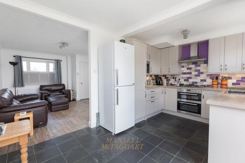 2 bedroom terraced house for sale, Clover Way, Horley RH6