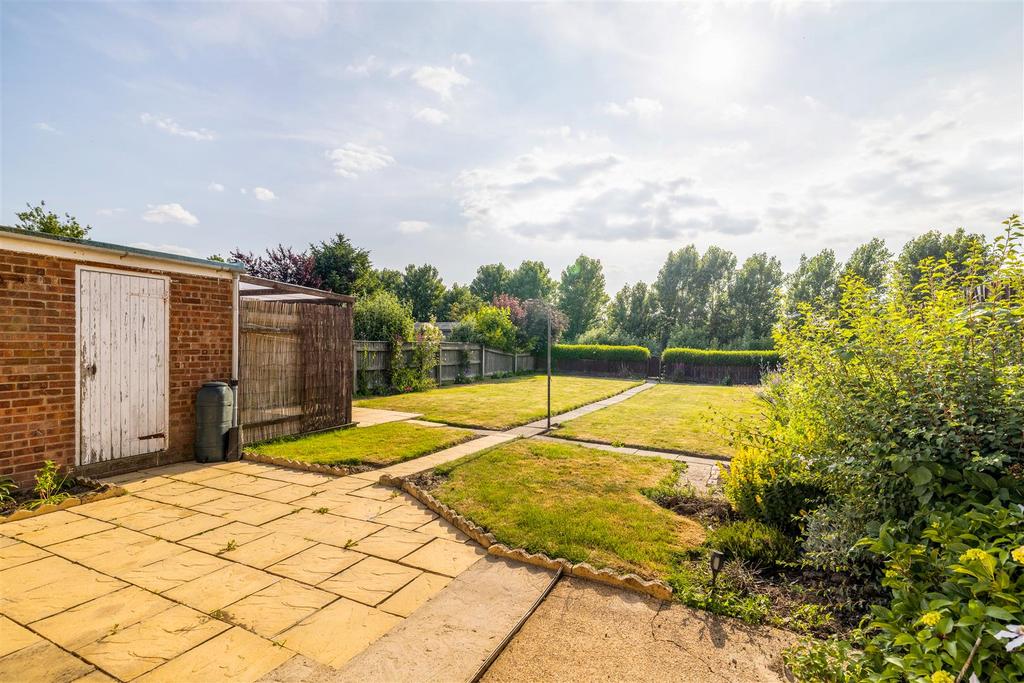 13 Hessle Drive (Boston)-9.jpg