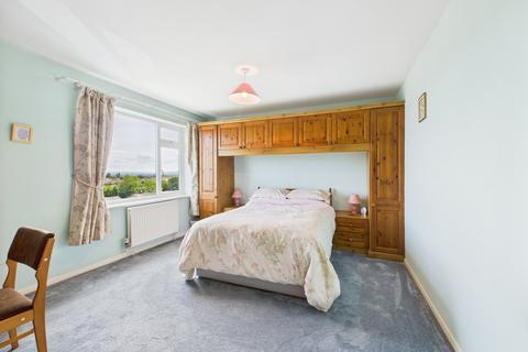 18 Hawke Road, Kewstoke, Weston-super-mare, BS22 9LB