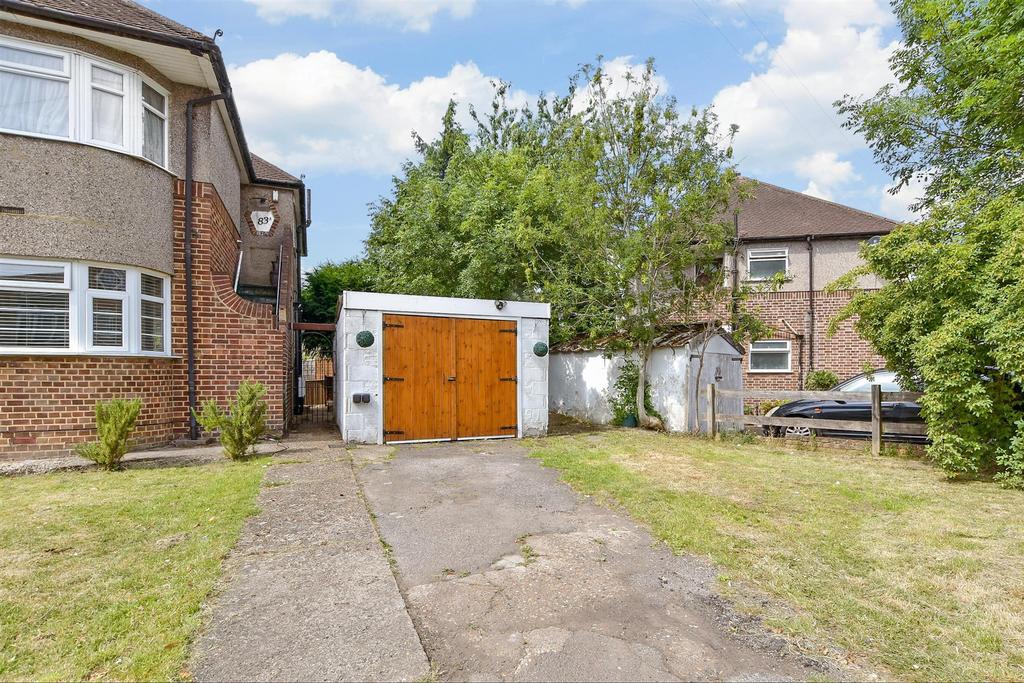 Driveway/Parking