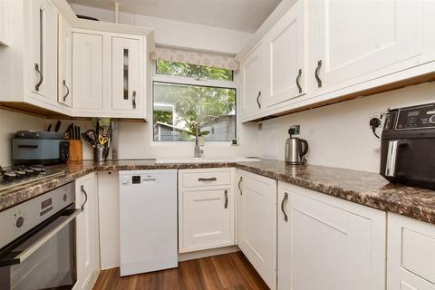2 bedroom ground floor maisonette for sale, Benhill Wood Road, Sutton, Surrey
