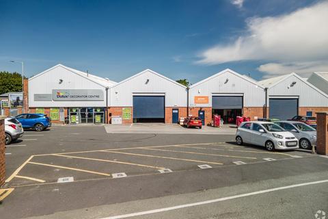 Warehouse to rent, Waterloo Rd Stockport SK1 3BJ