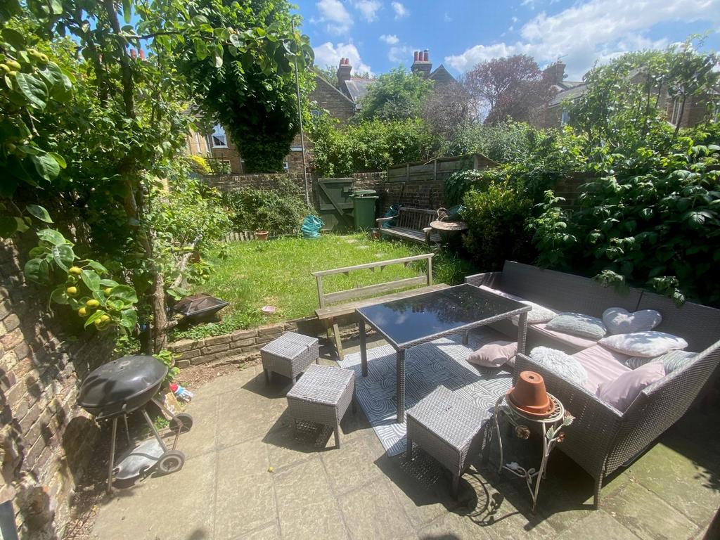 Photo 3