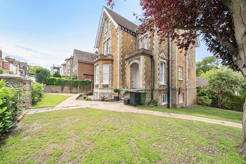 1 bedroom flat for sale, Baillie Road, Guildford, GU1