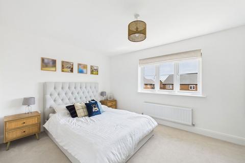 undefined, Oriel Road, Horsham RH12