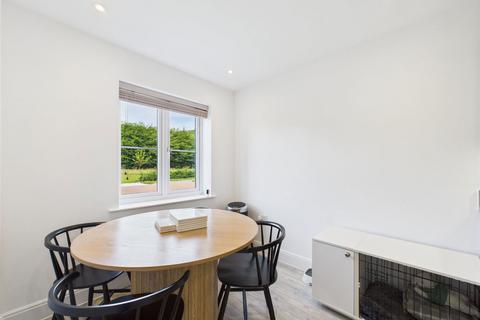undefined, Oriel Road, Horsham RH12