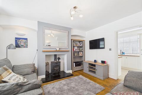 2 bedroom end of terrace house for sale, Cunliffe Walk, Wrexham