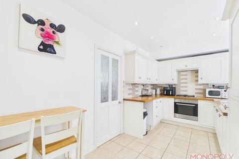 2 bedroom end of terrace house for sale, Cunliffe Walk, Wrexham
