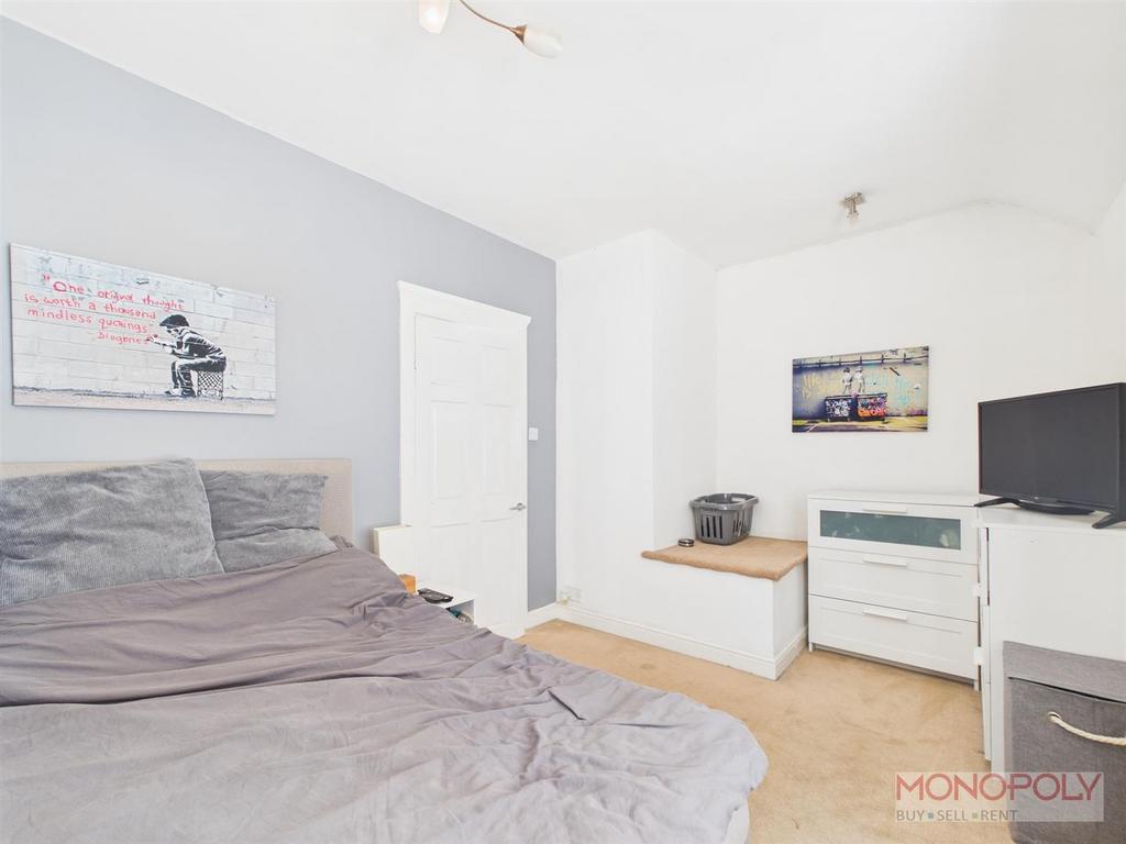 CAM03815 G0-PR0278-STILL009.jpg