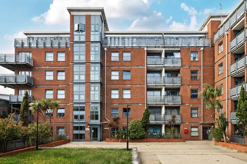 2 bedroom flat for sale, Butterfield House, Woolwich, London, SE18