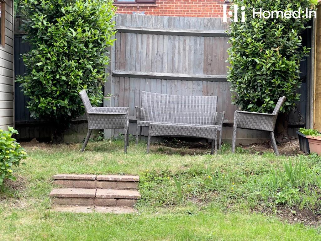 E Zy Watermark 14-06-2025 06-46-26-8400pm.JPEG
