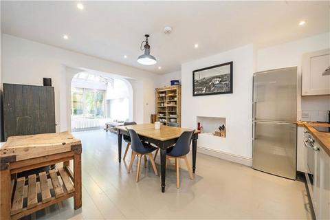 2 bedroom flat for sale, Bolingbroke Road, London W14