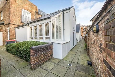 undefined, Fulham Park Road, London SW6