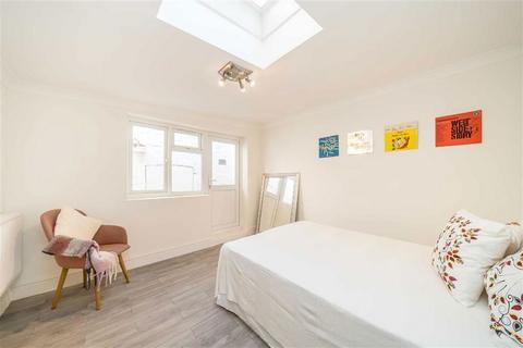 2 bedroom flat for sale, Crisp Road, London W6