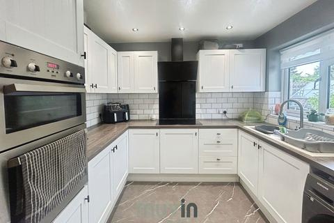 3 bedroom semi-detached house for sale, Potter Street, Harlow CM17