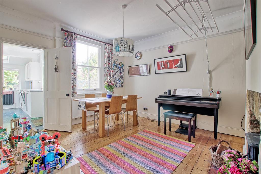 Dining Room.jpg